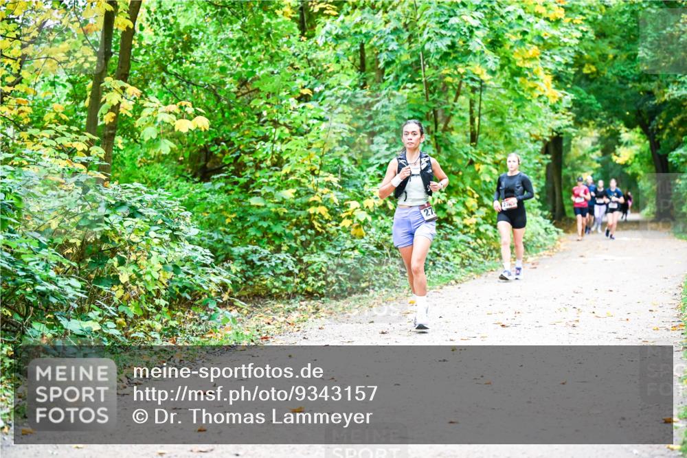 12.10.2025 - Bramfelder Halbmarathon 2025 Dr. Thomas Lammeyer http://msf.ph/oto/9343157 12.10.2025 09:57:27 Laufen 27, 27 meine-sportfotos.de
