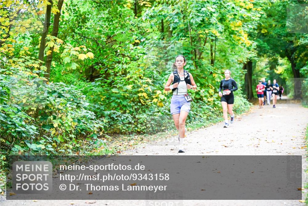 12.10.2025 - Bramfelder Halbmarathon 2025 Dr. Thomas Lammeyer http://msf.ph/oto/9343158 12.10.2025 09:57:27 Laufen 27, 27 meine-sportfotos.de