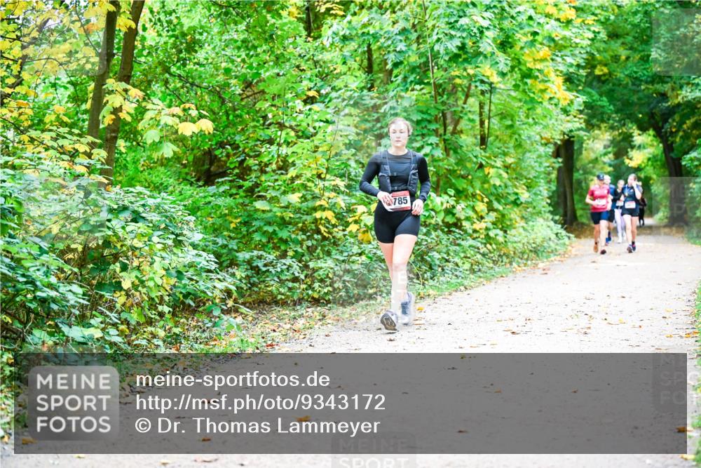 12.10.2025 - Bramfelder Halbmarathon 2025 Dr. Thomas Lammeyer http://msf.ph/oto/9343172 12.10.2025 09:57:30 Laufen 785 meine-sportfotos.de