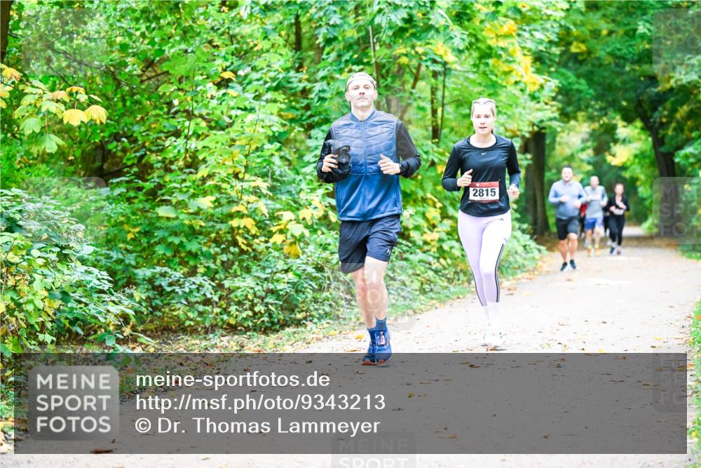 12.10.2025 - Bramfelder Halbmarathon 2025 Dr. Thomas Lammeyer http://msf.ph/oto/9343213 12.10.2025 09:57:40 Laufen 2815 meine-sportfotos.de