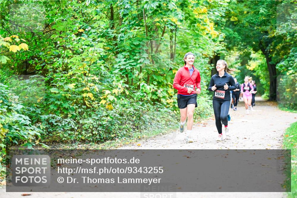 12.10.2025 - Bramfelder Halbmarathon 2025 Dr. Thomas Lammeyer http://msf.ph/oto/9343255 12.10.2025 09:57:54 Laufen 3730, 2800 meine-sportfotos.de
