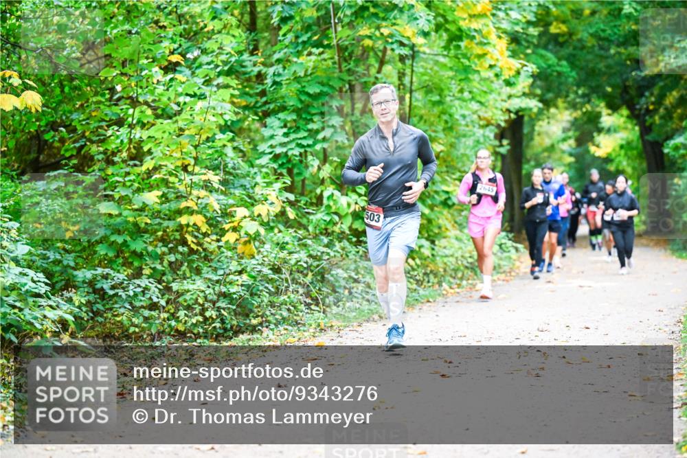 12.10.2025 - Bramfelder Halbmarathon 2025 Dr. Thomas Lammeyer http://msf.ph/oto/9343276 12.10.2025 09:57:58 Laufen 503, 2645 meine-sportfotos.de