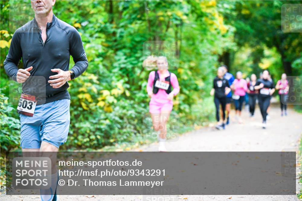 12.10.2025 - Bramfelder Halbmarathon 2025 Dr. Thomas Lammeyer http://msf.ph/oto/9343291 12.10.2025 09:58:01 Laufen 503, 25 meine-sportfotos.de