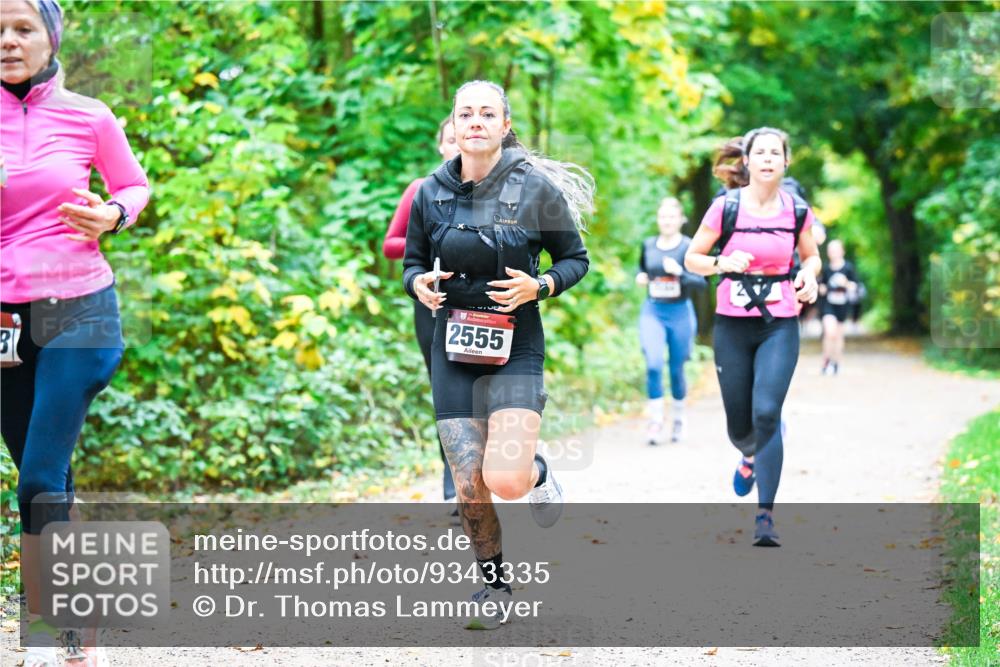 12.10.2025 - Bramfelder Halbmarathon 2025 Dr. Thomas Lammeyer http://msf.ph/oto/9343335 12.10.2025 09:58:09 Laufen 2555 meine-sportfotos.de