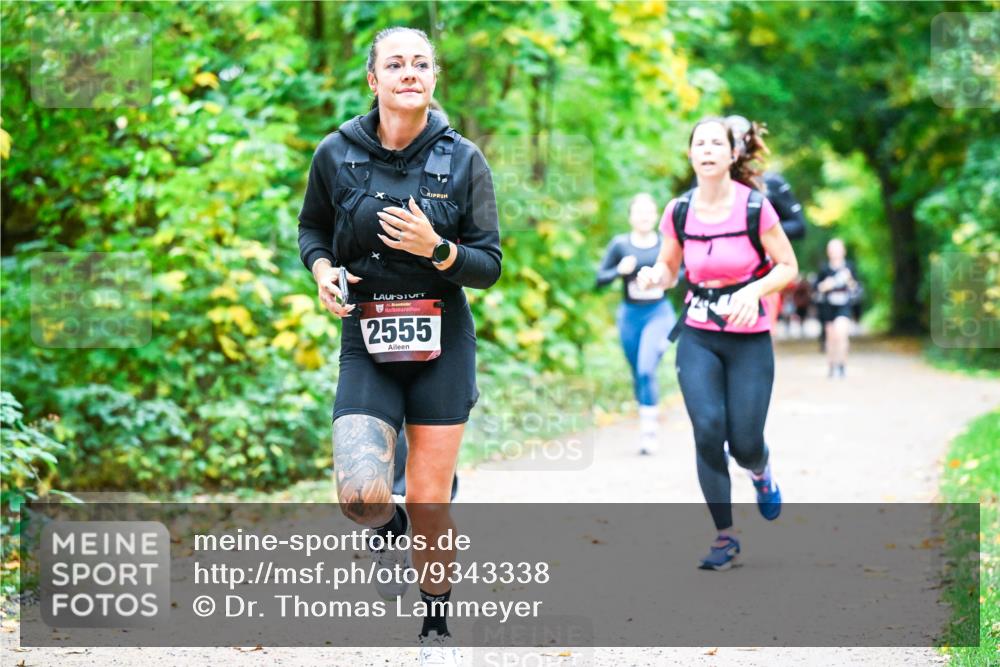 12.10.2025 - Bramfelder Halbmarathon 2025 Dr. Thomas Lammeyer http://msf.ph/oto/9343338 12.10.2025 09:58:09 Laufen 34, 2555 meine-sportfotos.de
