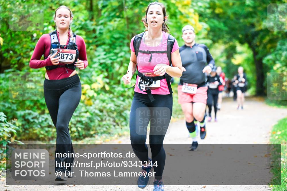 12.10.2025 - Bramfelder Halbmarathon 2025 Dr. Thomas Lammeyer http://msf.ph/oto/9343344 12.10.2025 09:58:10 Laufen 2873, 8, 84, 2564 meine-sportfotos.de