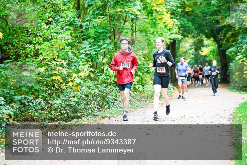 12.10.2025 - Bramfelder Halbmarathon 2025 Dr. Thomas Lammeyer http://msf.ph/oto/9343387 12.10.2025 09:58:17 Laufen 2569, 2743 meine-sportfotos.de