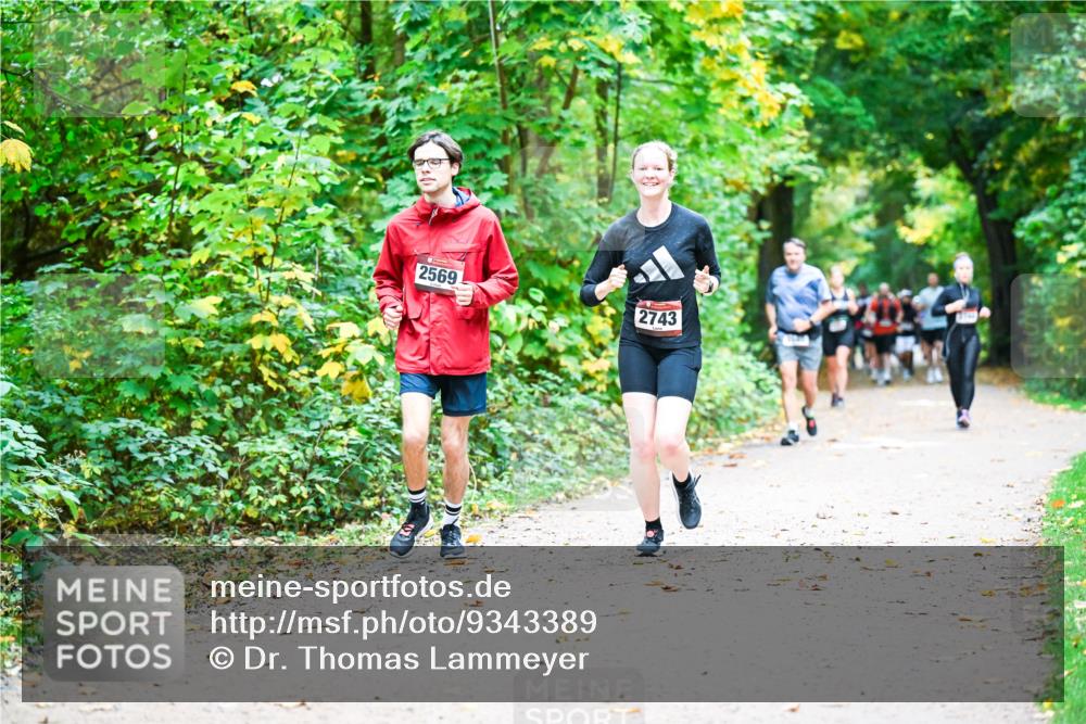 12.10.2025 - Bramfelder Halbmarathon 2025 Dr. Thomas Lammeyer http://msf.ph/oto/9343389 12.10.2025 09:58:18 Laufen 2569, 2743 meine-sportfotos.de