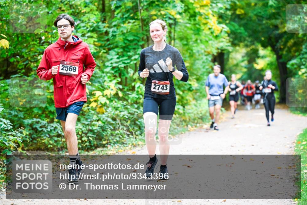 12.10.2025 - Bramfelder Halbmarathon 2025 Dr. Thomas Lammeyer http://msf.ph/oto/9343396 12.10.2025 09:58:19 Laufen 2569, 2743 meine-sportfotos.de