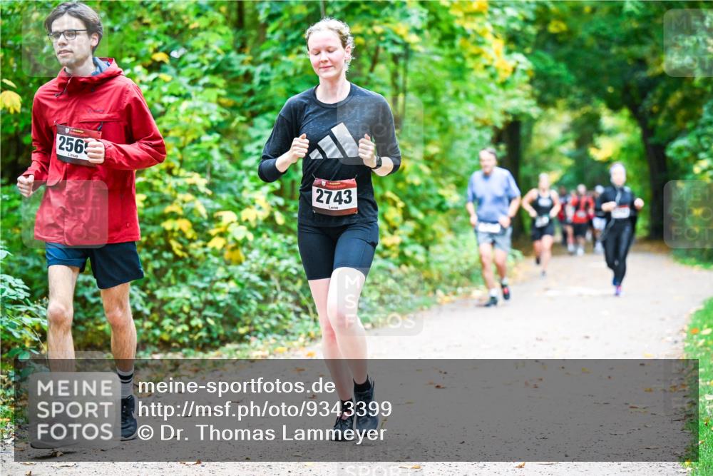 12.10.2025 - Bramfelder Halbmarathon 2025 Dr. Thomas Lammeyer http://msf.ph/oto/9343399 12.10.2025 09:58:20 Laufen 256, 2743 meine-sportfotos.de