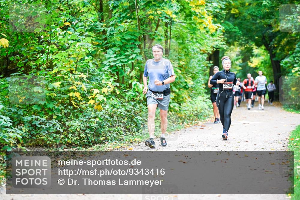 12.10.2025 - Bramfelder Halbmarathon 2025 Dr. Thomas Lammeyer http://msf.ph/oto/9343416 12.10.2025 09:58:23 Laufen 294, 2585, 2740 meine-sportfotos.de