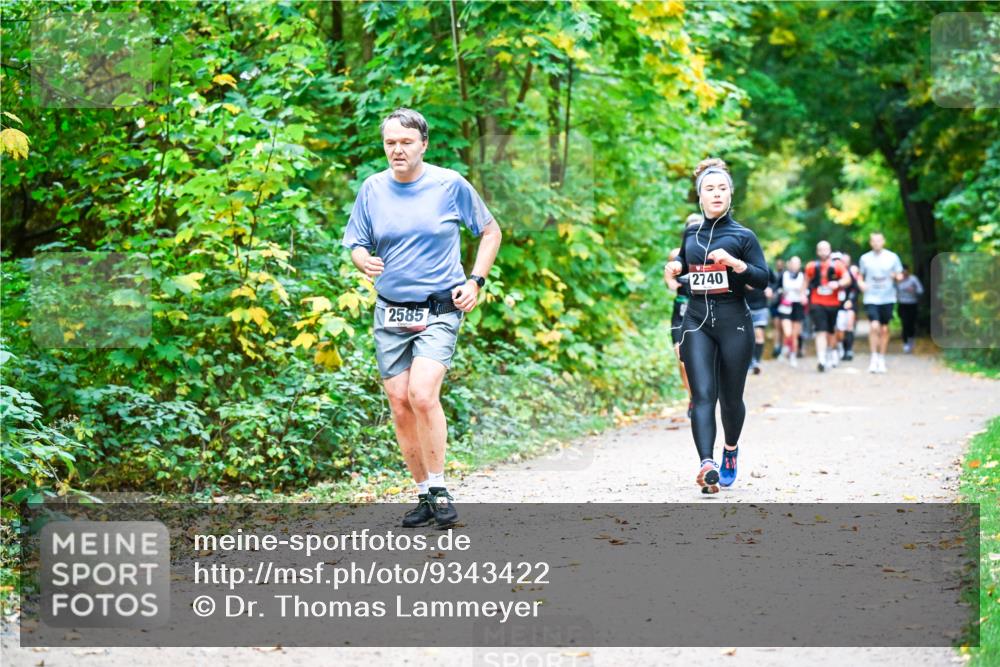 12.10.2025 - Bramfelder Halbmarathon 2025 Dr. Thomas Lammeyer http://msf.ph/oto/9343422 12.10.2025 09:58:24 Laufen 2740, 2585 meine-sportfotos.de
