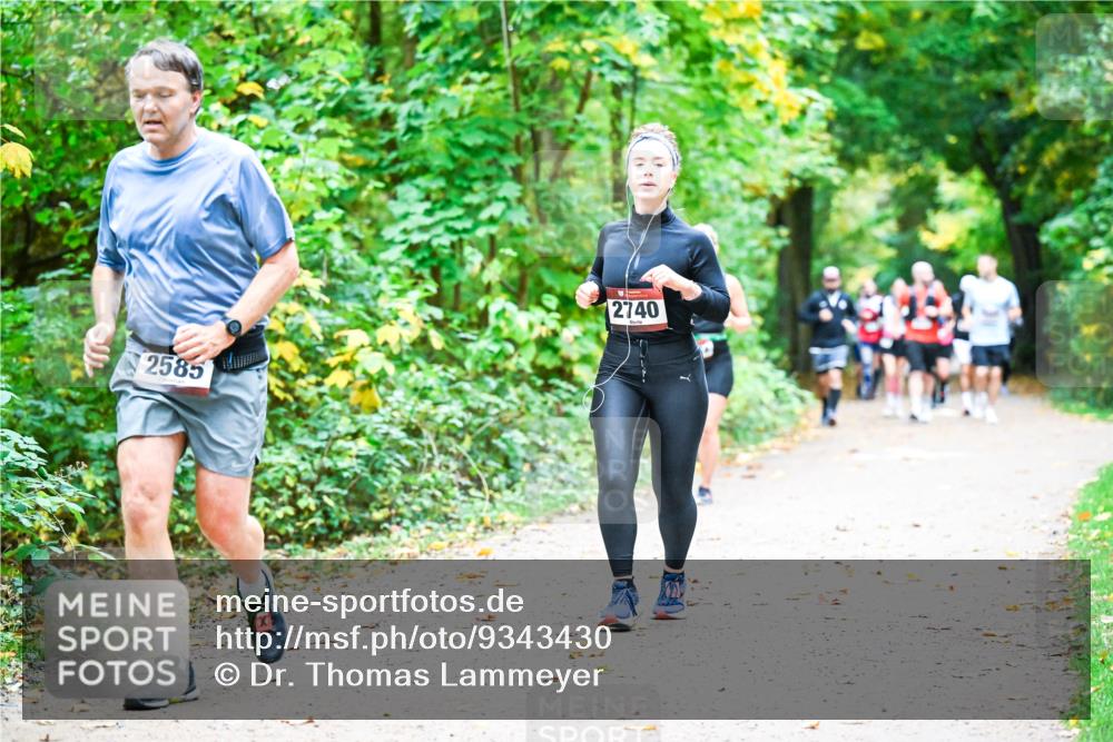 12.10.2025 - Bramfelder Halbmarathon 2025 Dr. Thomas Lammeyer http://msf.ph/oto/9343430 12.10.2025 09:58:25 Laufen 2585, 2740 meine-sportfotos.de