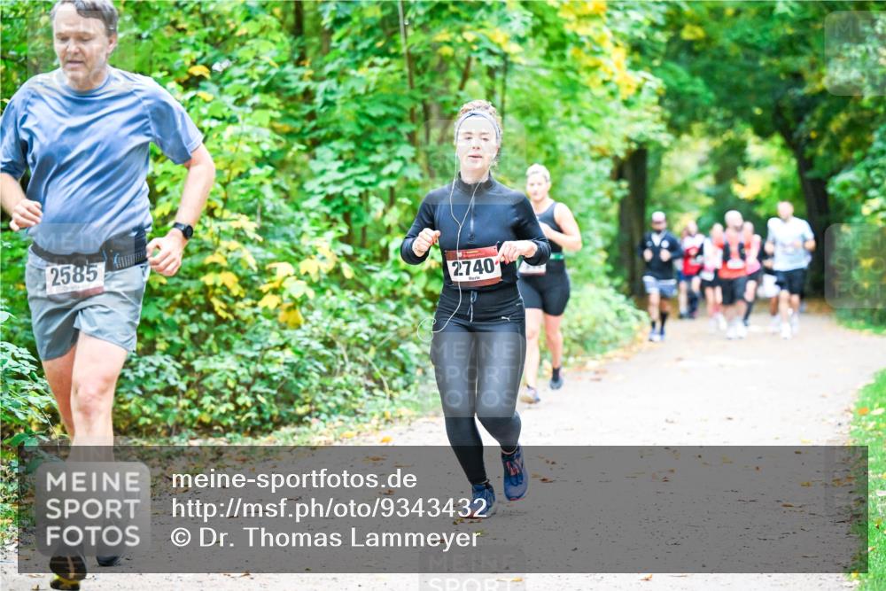 12.10.2025 - Bramfelder Halbmarathon 2025 Dr. Thomas Lammeyer http://msf.ph/oto/9343432 12.10.2025 09:58:25 Laufen 2585, 2740 meine-sportfotos.de