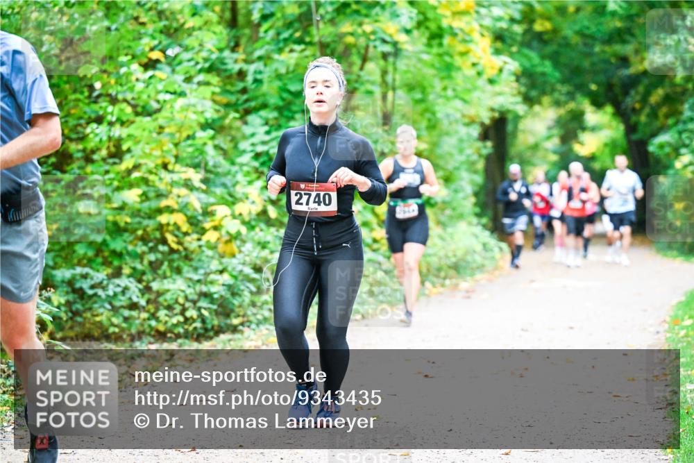 12.10.2025 - Bramfelder Halbmarathon 2025 Dr. Thomas Lammeyer http://msf.ph/oto/9343435 12.10.2025 09:58:26 Laufen 2740 meine-sportfotos.de