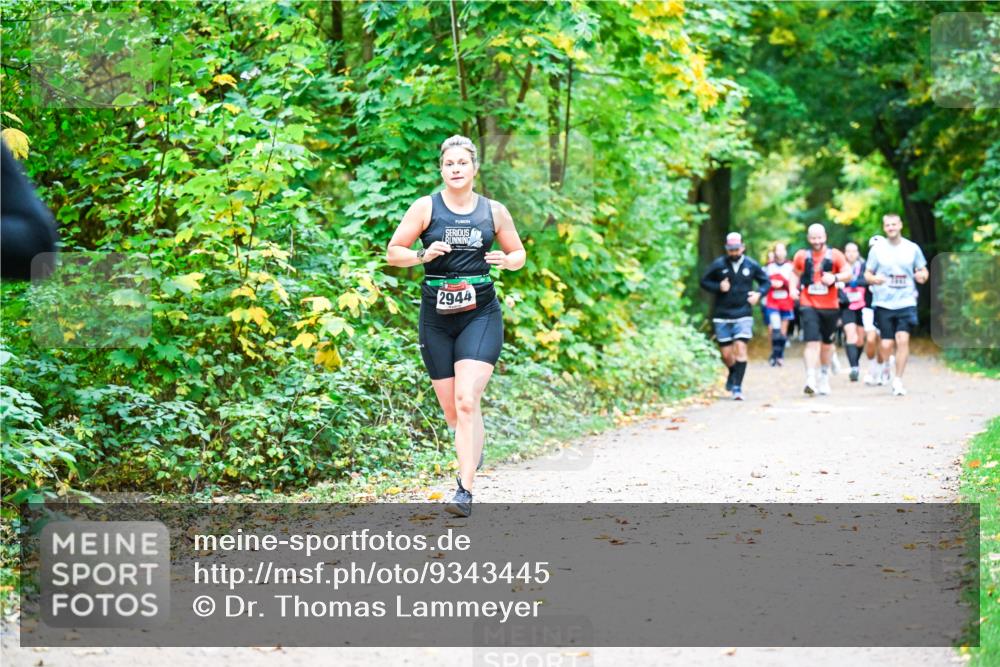 12.10.2025 - Bramfelder Halbmarathon 2025 Dr. Thomas Lammeyer http://msf.ph/oto/9343445 12.10.2025 09:58:27 Laufen 2944 meine-sportfotos.de