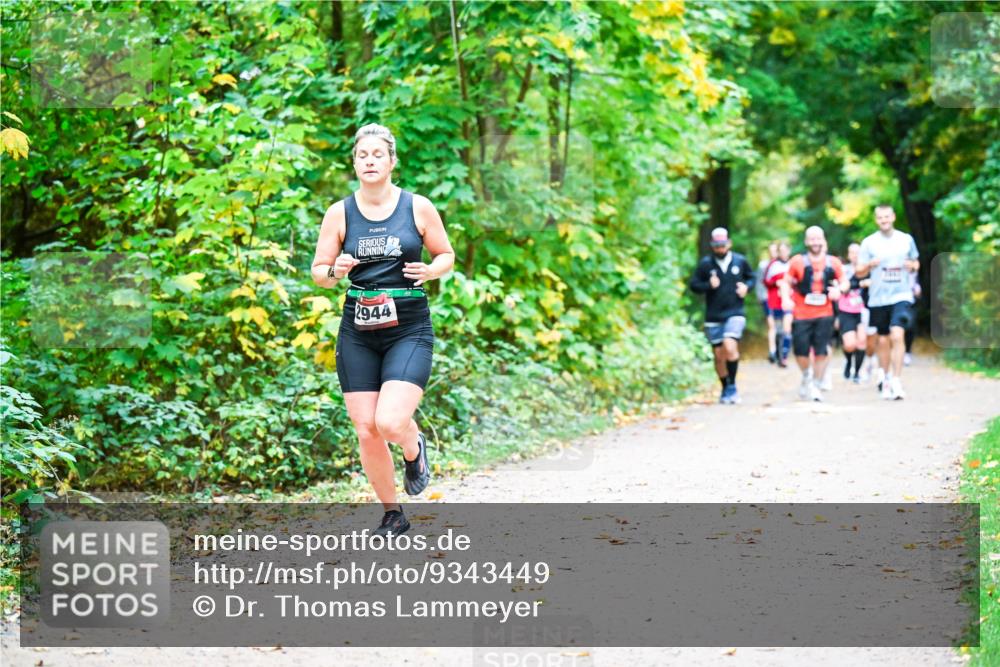 12.10.2025 - Bramfelder Halbmarathon 2025 Dr. Thomas Lammeyer http://msf.ph/oto/9343449 12.10.2025 09:58:28 Laufen 2944 meine-sportfotos.de