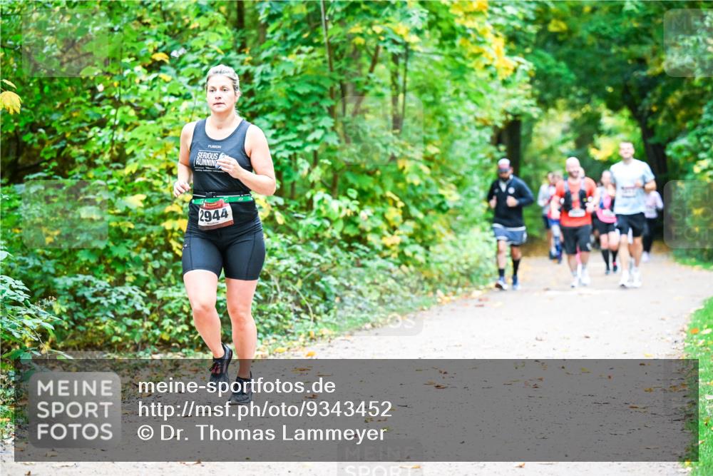 12.10.2025 - Bramfelder Halbmarathon 2025 Dr. Thomas Lammeyer http://msf.ph/oto/9343452 12.10.2025 09:58:28 Laufen 2944 meine-sportfotos.de