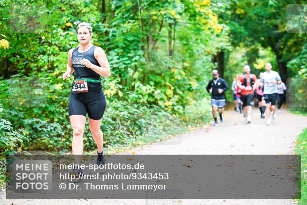 12.10.2025 - Bramfelder Halbmarathon 2025 Dr. Thomas Lammeyer http://msf.ph/oto/9343453 12.10.2025 09:58:28 Laufen 944 meine-sportfotos.de