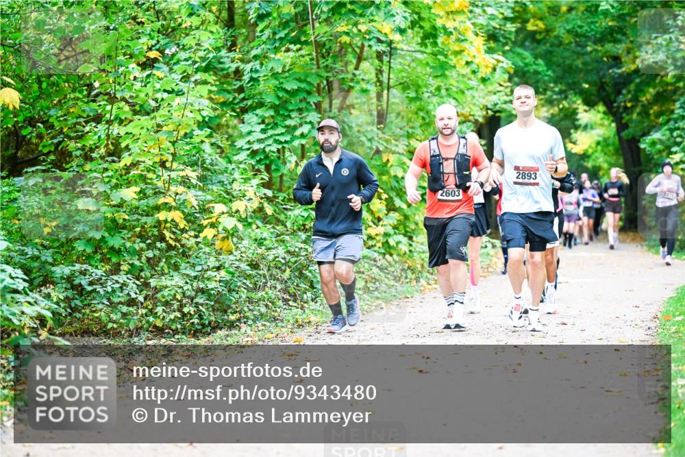 12.10.2025 - Bramfelder Halbmarathon 2025 Dr. Thomas Lammeyer http://msf.ph/oto/9343480 12.10.2025 09:58:32 Laufen 2603, 2893 meine-sportfotos.de