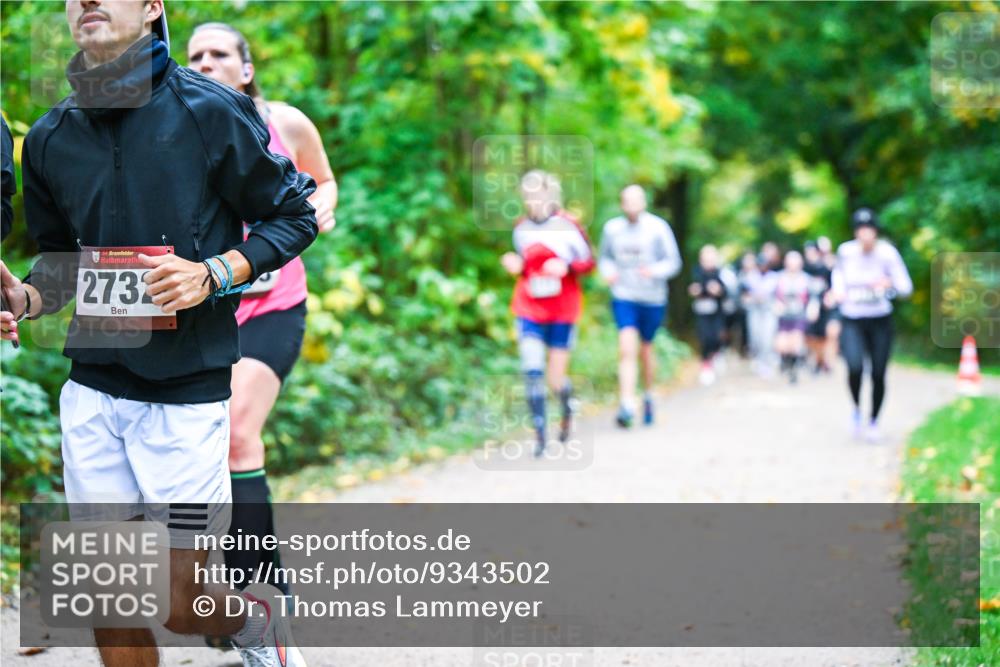 12.10.2025 - Bramfelder Halbmarathon 2025 Dr. Thomas Lammeyer http://msf.ph/oto/9343502 12.10.2025 09:58:37 Laufen 34, 2732 meine-sportfotos.de