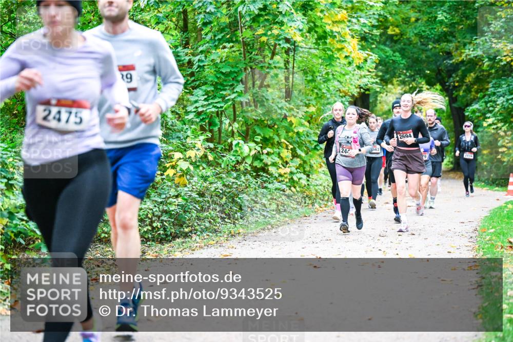 12.10.2025 - Bramfelder Halbmarathon 2025 Dr. Thomas Lammeyer http://msf.ph/oto/9343525 12.10.2025 09:58:42 Laufen 2475, 9, 24, 663, 2694, 79, 2816 meine-sportfotos.de