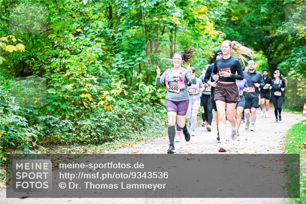 12.10.2025 - Bramfelder Halbmarathon 2025 Dr. Thomas Lammeyer http://msf.ph/oto/9343536 12.10.2025 09:58:44 Laufen 2440, 266, 78, 973, 9 meine-sportfotos.de
