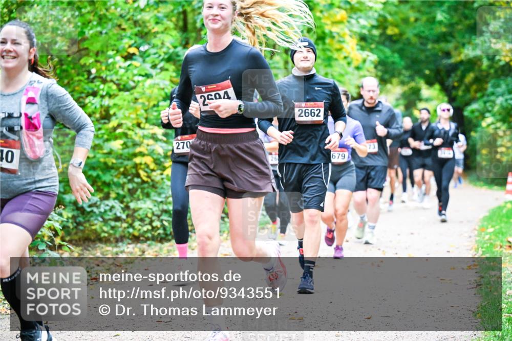 12.10.2025 - Bramfelder Halbmarathon 2025 Dr. Thomas Lammeyer http://msf.ph/oto/9343551 12.10.2025 09:58:46 Laufen 270, 10, 2504, 2662, 679 meine-sportfotos.de