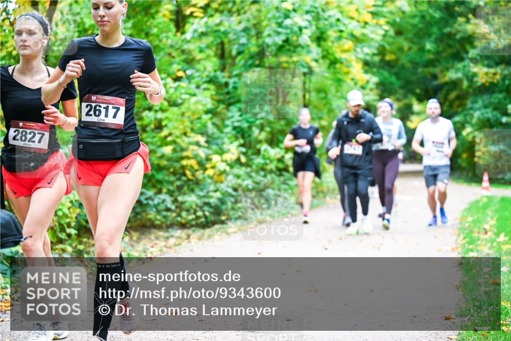 12.10.2025 - Bramfelder Halbmarathon 2025 Dr. Thomas Lammeyer http://msf.ph/oto/9343600 12.10.2025 09:58:56 Laufen 2827, 2617 meine-sportfotos.de