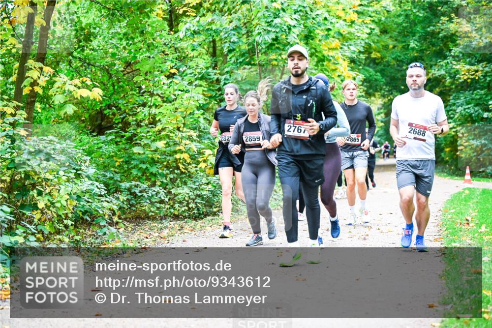 12.10.2025 - Bramfelder Halbmarathon 2025 Dr. Thomas Lammeyer http://msf.ph/oto/9343612 12.10.2025 09:58:57 Laufen 282, 2859, 2688, 2767, 2865 meine-sportfotos.de