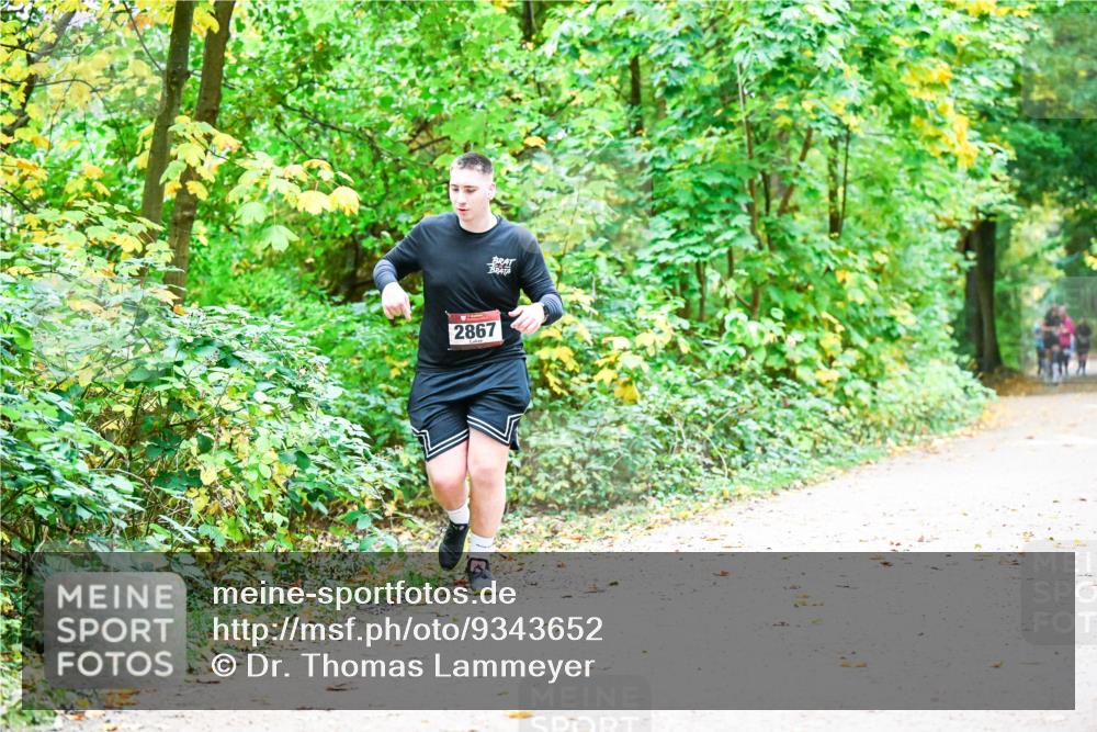12.10.2025 - Bramfelder Halbmarathon 2025 Dr. Thomas Lammeyer http://msf.ph/oto/9343652 12.10.2025 09:59:11 Laufen 2867 meine-sportfotos.de