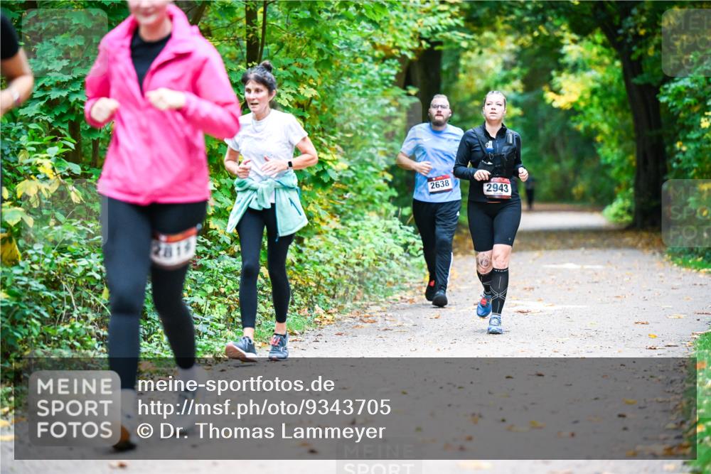 12.10.2025 - Bramfelder Halbmarathon 2025 Dr. Thomas Lammeyer http://msf.ph/oto/9343705 12.10.2025 09:59:31 Laufen 2638, 2943 meine-sportfotos.de