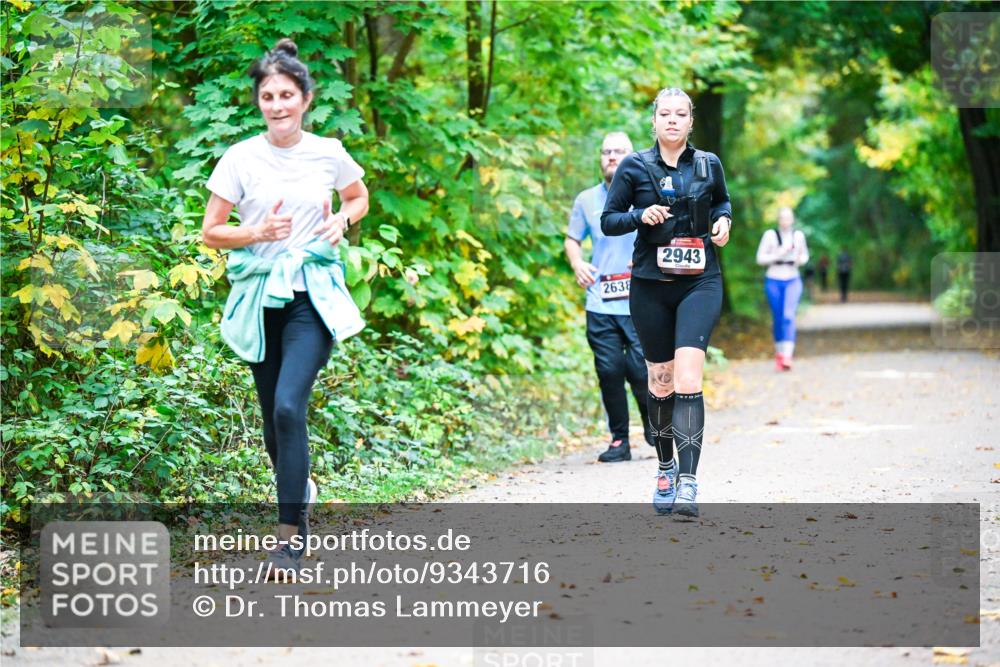 12.10.2025 - Bramfelder Halbmarathon 2025 Dr. Thomas Lammeyer http://msf.ph/oto/9343716 12.10.2025 09:59:33 Laufen 2638, 2943 meine-sportfotos.de