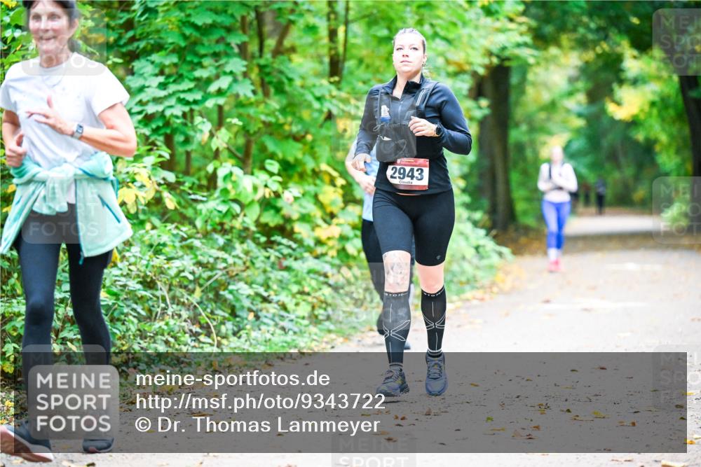 12.10.2025 - Bramfelder Halbmarathon 2025 Dr. Thomas Lammeyer http://msf.ph/oto/9343722 12.10.2025 09:59:34 Laufen 2943 meine-sportfotos.de