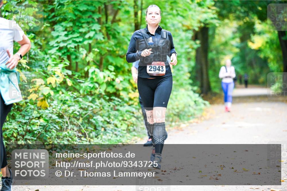 12.10.2025 - Bramfelder Halbmarathon 2025 Dr. Thomas Lammeyer http://msf.ph/oto/9343725 12.10.2025 09:59:35 Laufen 2943 meine-sportfotos.de