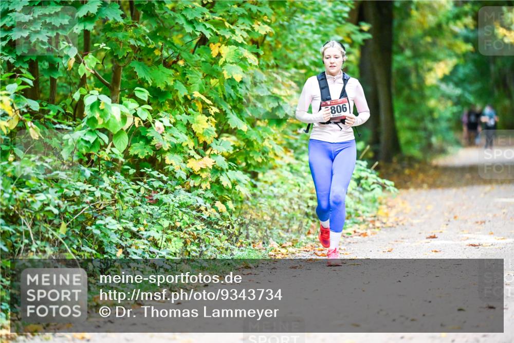 12.10.2025 - Bramfelder Halbmarathon 2025 Dr. Thomas Lammeyer http://msf.ph/oto/9343734 12.10.2025 09:59:41 Laufen 806 meine-sportfotos.de