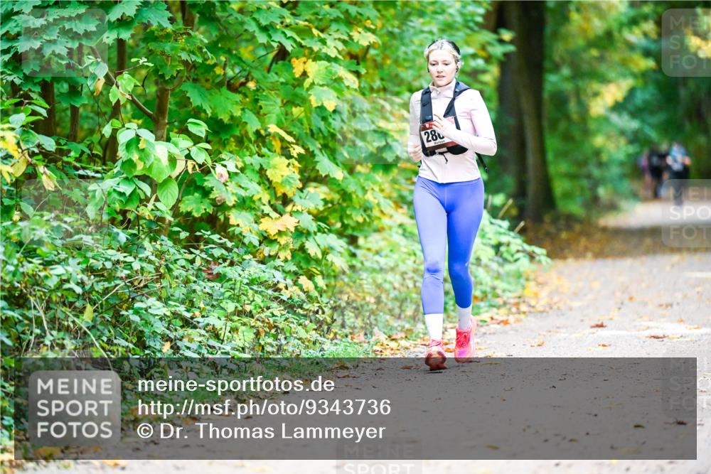 12.10.2025 - Bramfelder Halbmarathon 2025 Dr. Thomas Lammeyer http://msf.ph/oto/9343736 12.10.2025 09:59:41 Laufen 28 meine-sportfotos.de