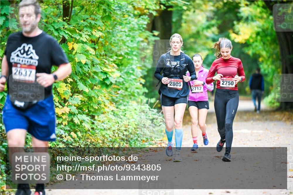 12.10.2025 - Bramfelder Halbmarathon 2025 Dr. Thomas Lammeyer http://msf.ph/oto/9343805 12.10.2025 10:00:28 Laufen 2637, 2809, 2712, 2750 meine-sportfotos.de