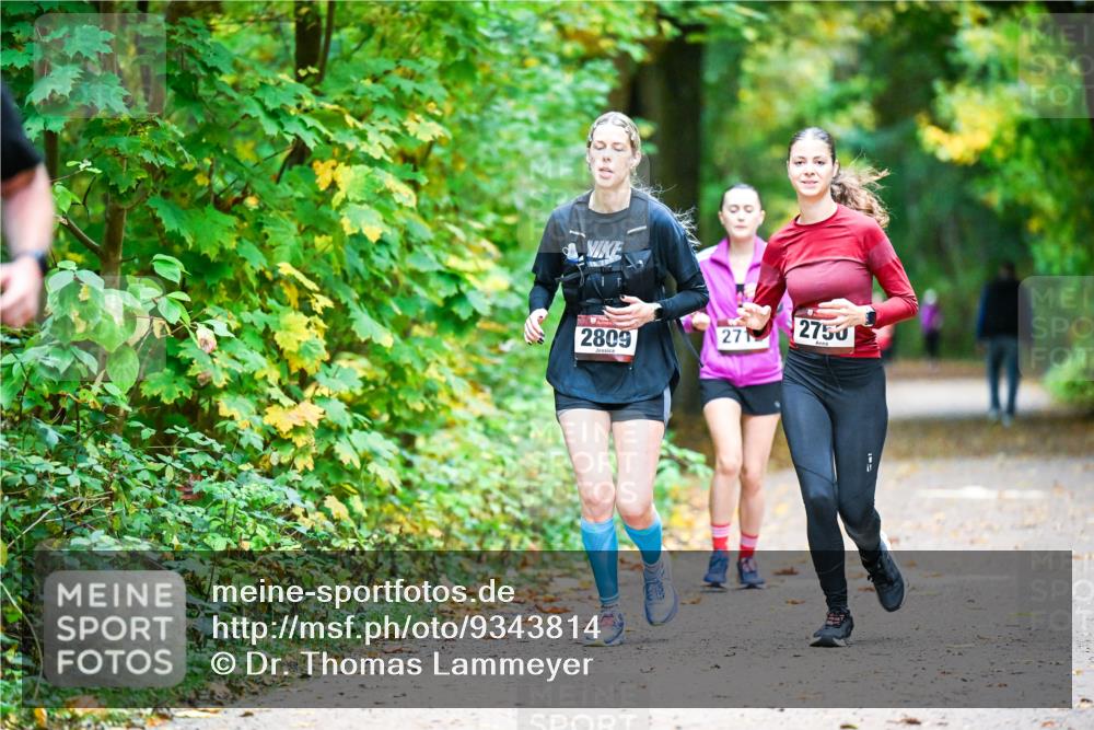 12.10.2025 - Bramfelder Halbmarathon 2025 Dr. Thomas Lammeyer http://msf.ph/oto/9343814 12.10.2025 10:00:29 Laufen 2809, 27, 2750 meine-sportfotos.de