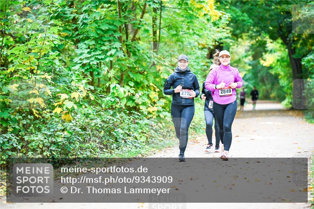 12.10.2025 - Bramfelder Halbmarathon 2025 Dr. Thomas Lammeyer http://msf.ph/oto/9343909 12.10.2025 10:01:20 Laufen 272, 2, 2849 meine-sportfotos.de