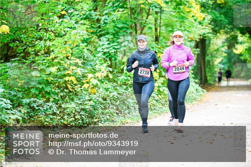 12.10.2025 - Bramfelder Halbmarathon 2025 Dr. Thomas Lammeyer http://msf.ph/oto/9343919 12.10.2025 10:01:22 Laufen 20, 2849, 2728 meine-sportfotos.de