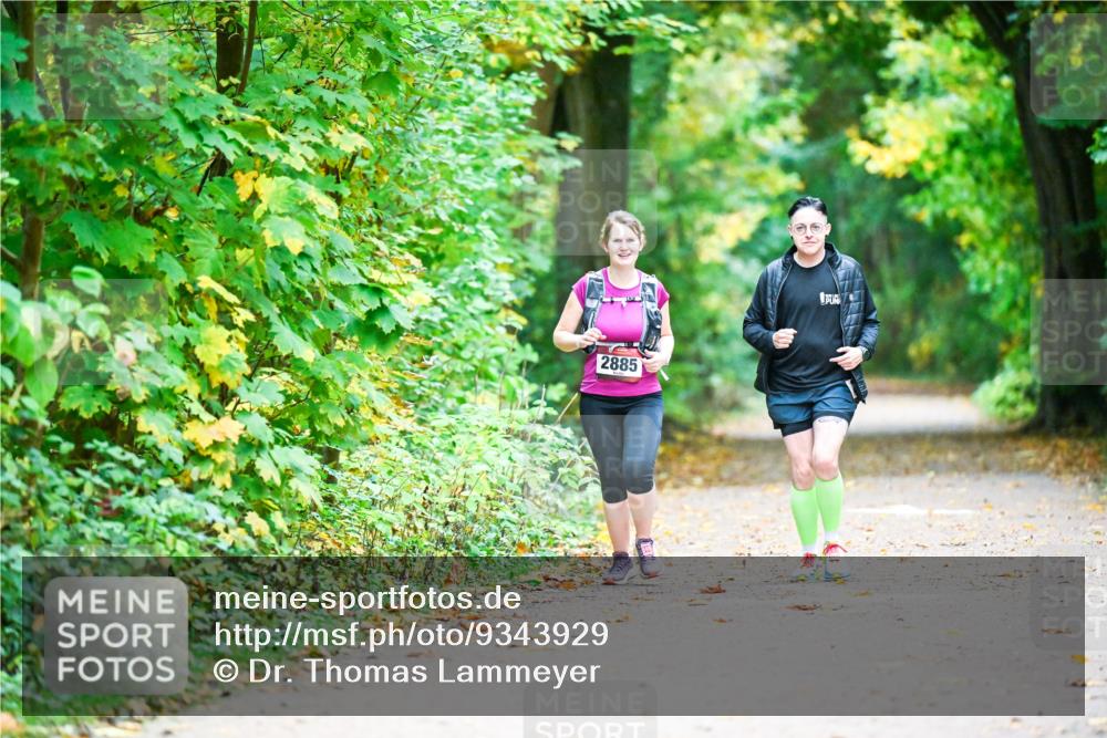 12.10.2025 - Bramfelder Halbmarathon 2025 Dr. Thomas Lammeyer http://msf.ph/oto/9343929 12.10.2025 10:01:40 Laufen 2885 meine-sportfotos.de