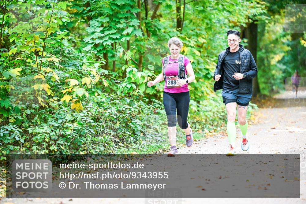 12.10.2025 - Bramfelder Halbmarathon 2025 Dr. Thomas Lammeyer http://msf.ph/oto/9343955 12.10.2025 10:01:44 Laufen 288 meine-sportfotos.de