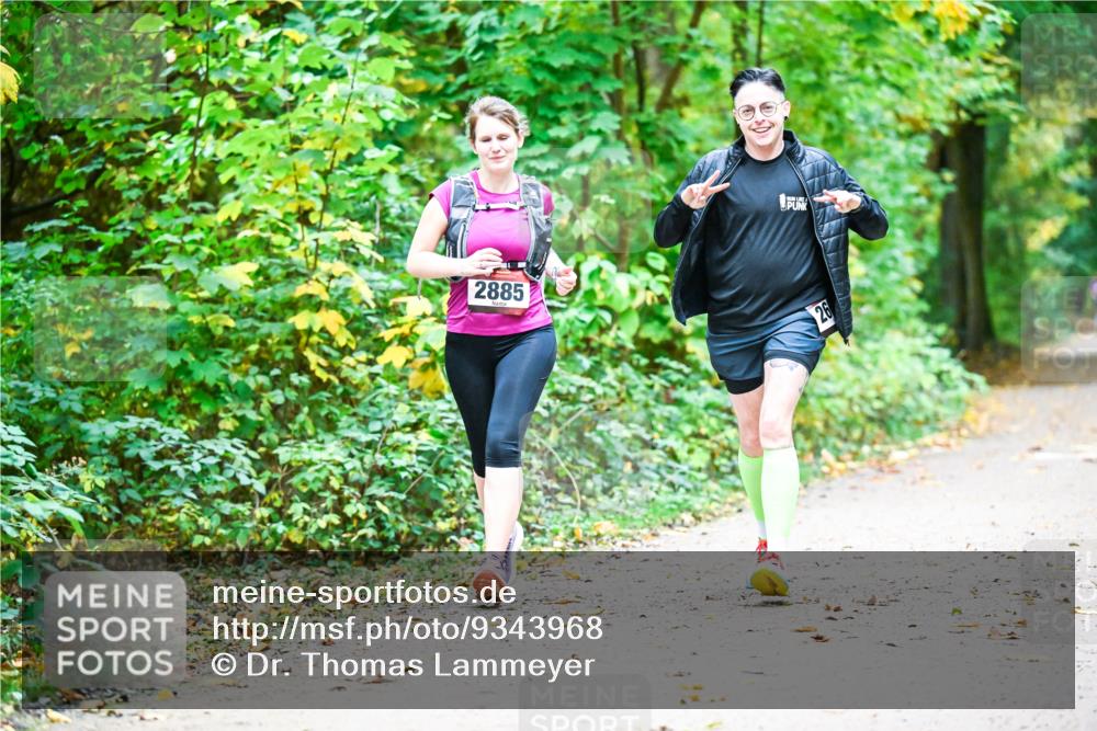 12.10.2025 - Bramfelder Halbmarathon 2025 Dr. Thomas Lammeyer http://msf.ph/oto/9343968 12.10.2025 10:01:46 Laufen 2885, 26 meine-sportfotos.de