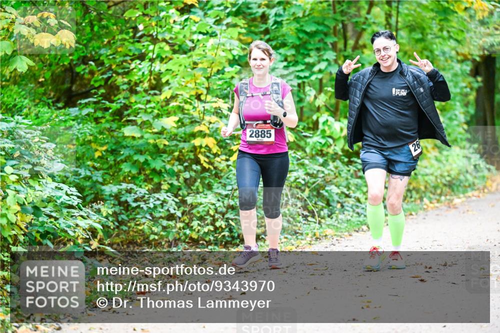 12.10.2025 - Bramfelder Halbmarathon 2025 Dr. Thomas Lammeyer http://msf.ph/oto/9343970 12.10.2025 10:01:46 Laufen 2885, 26 meine-sportfotos.de