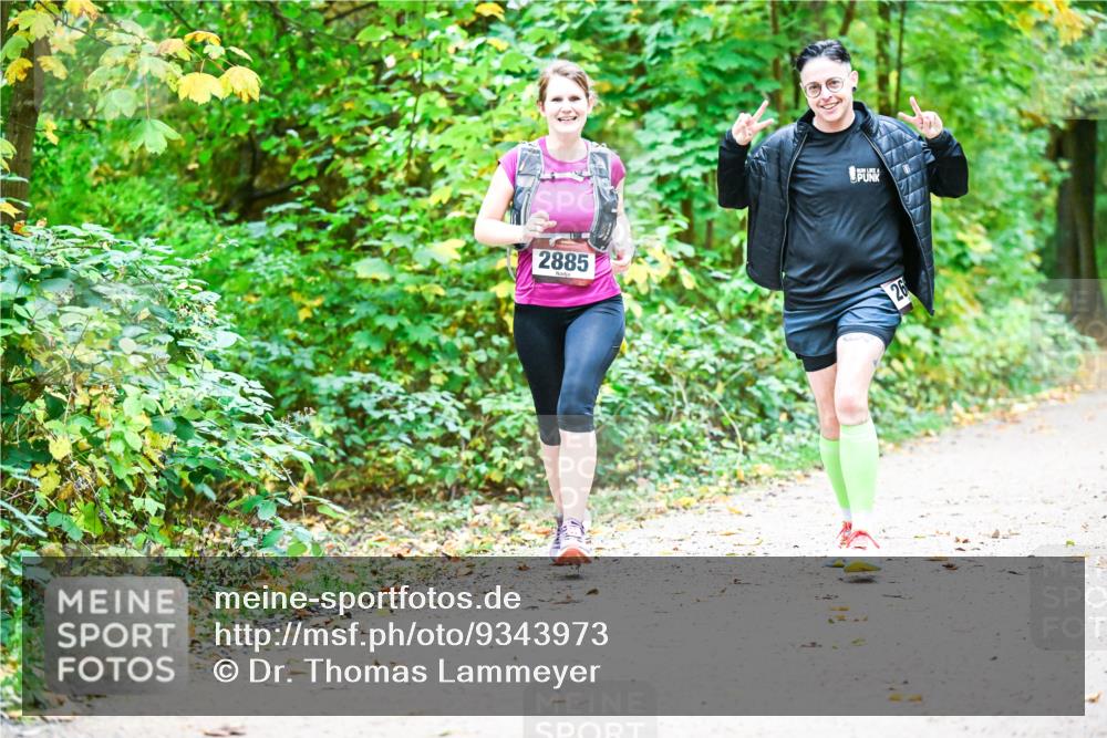 12.10.2025 - Bramfelder Halbmarathon 2025 Dr. Thomas Lammeyer http://msf.ph/oto/9343973 12.10.2025 10:01:46 Laufen 2885, 26 meine-sportfotos.de