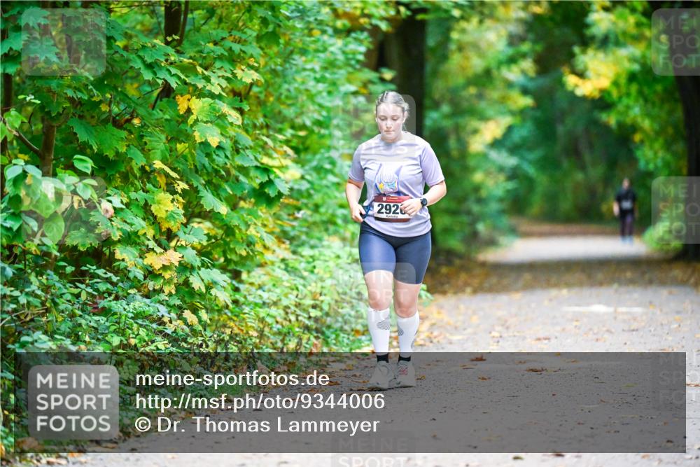 12.10.2025 - Bramfelder Halbmarathon 2025 Dr. Thomas Lammeyer http://msf.ph/oto/9344006 12.10.2025 10:02:24 Laufen 2926 meine-sportfotos.de