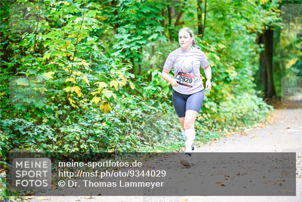 12.10.2025 - Bramfelder Halbmarathon 2025 Dr. Thomas Lammeyer http://msf.ph/oto/9344029 12.10.2025 10:02:28 Laufen 2920 meine-sportfotos.de