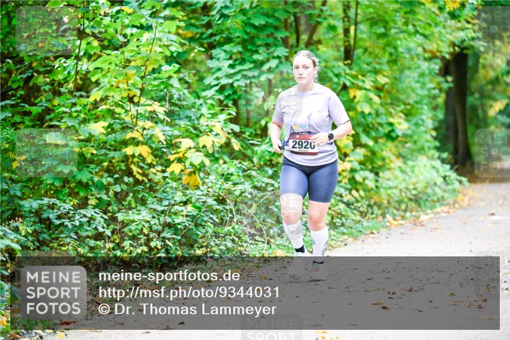12.10.2025 - Bramfelder Halbmarathon 2025 Dr. Thomas Lammeyer http://msf.ph/oto/9344031 12.10.2025 10:02:28 Laufen 2920 meine-sportfotos.de