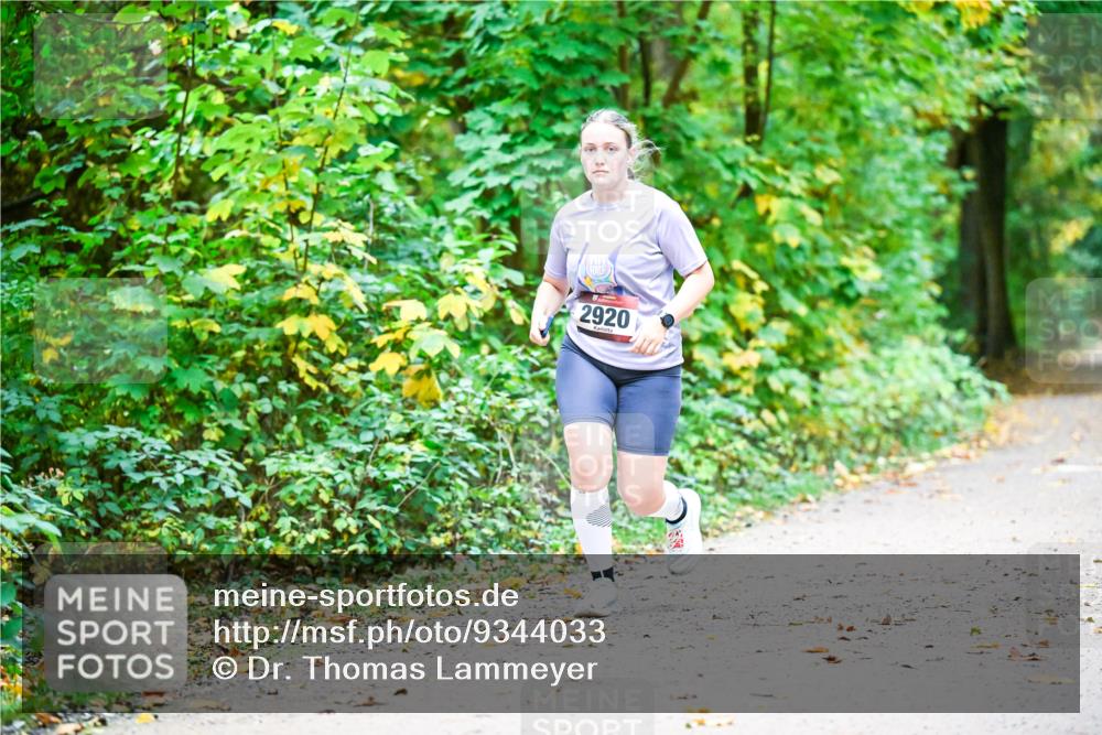 12.10.2025 - Bramfelder Halbmarathon 2025 Dr. Thomas Lammeyer http://msf.ph/oto/9344033 12.10.2025 10:02:28 Laufen 2920 meine-sportfotos.de